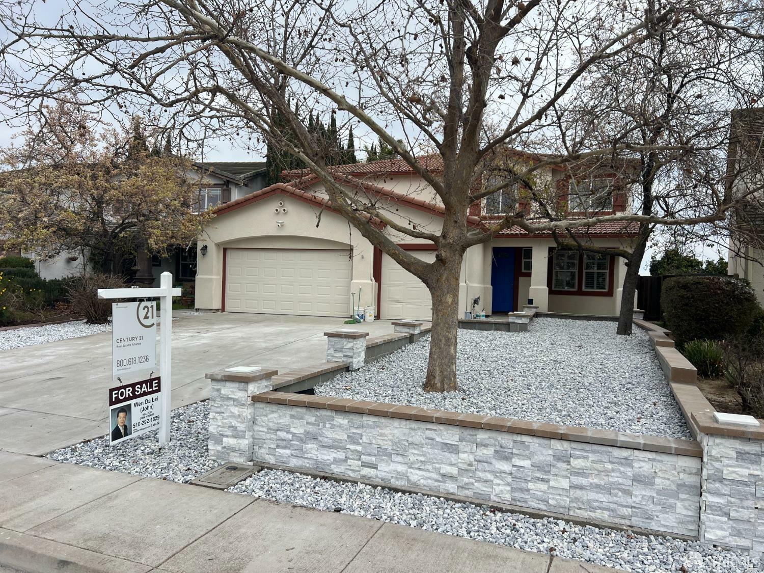 Property Photo:  522 Malicoat Avenue  CA 94561 