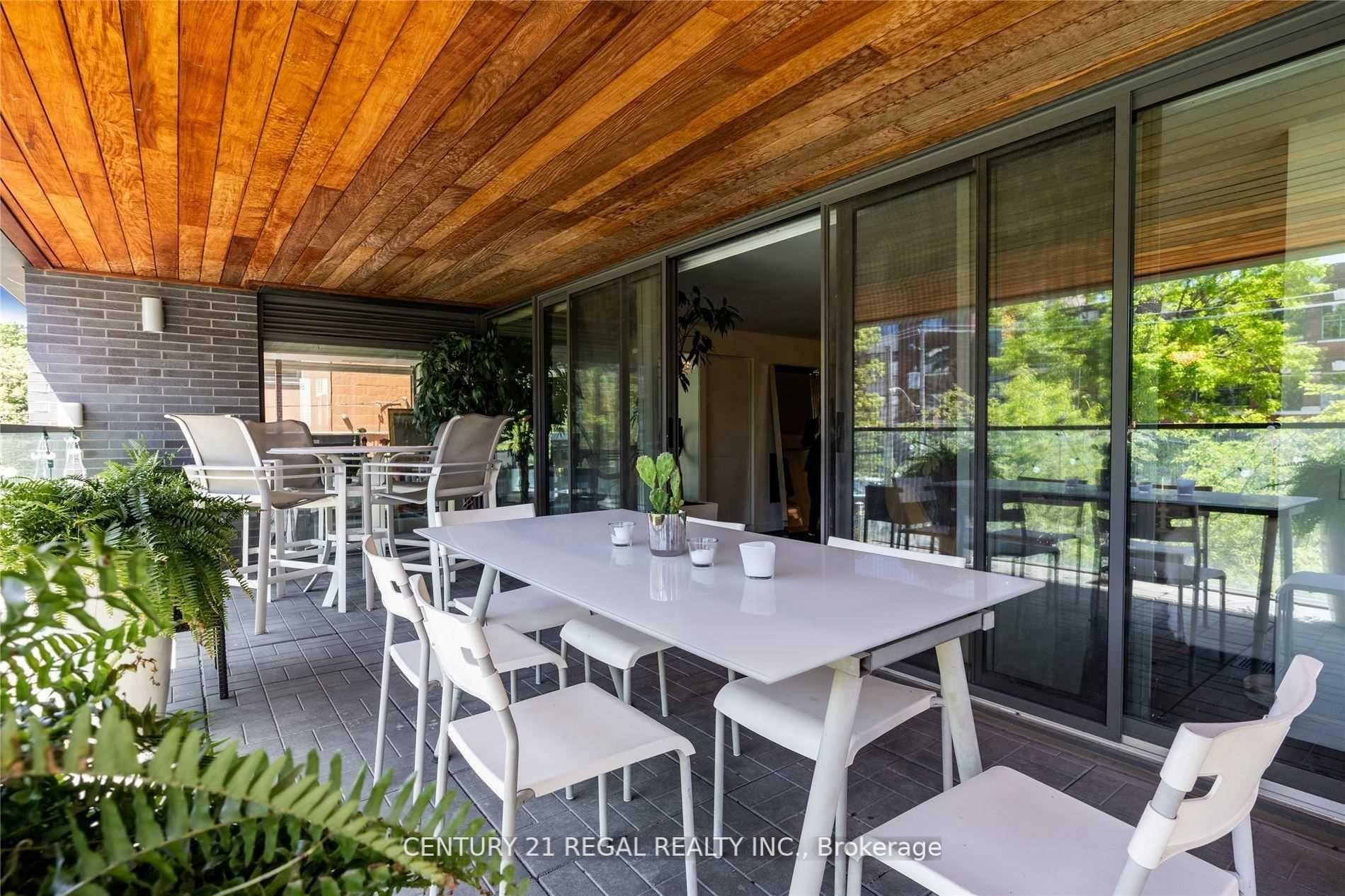 Property Photo: 500 Wellington Street W 201 ON M5V 1E3