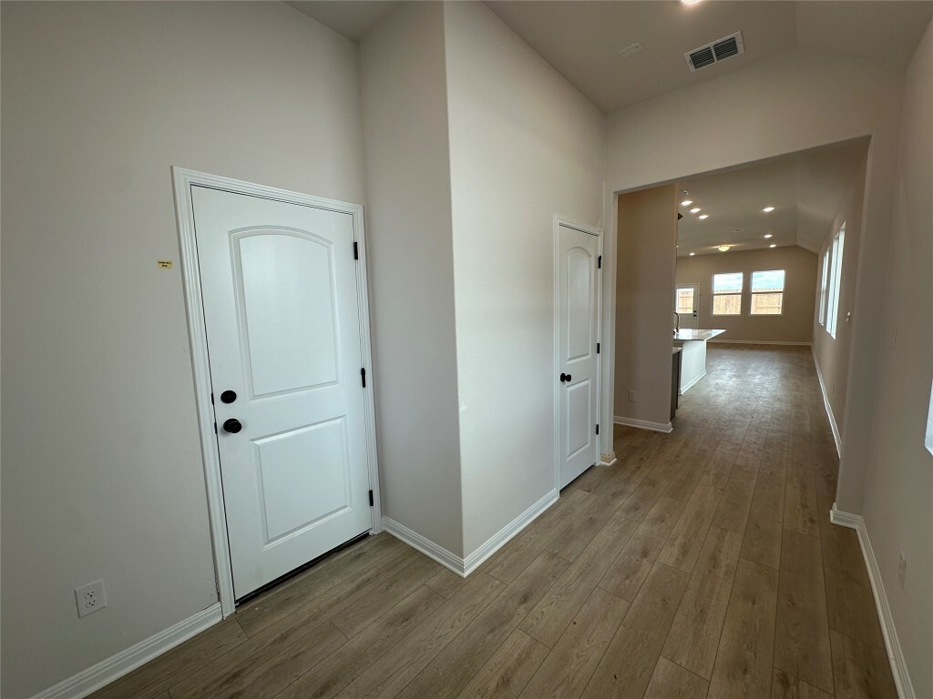 Property Photo: 122 Kiowa Bend TX 78642