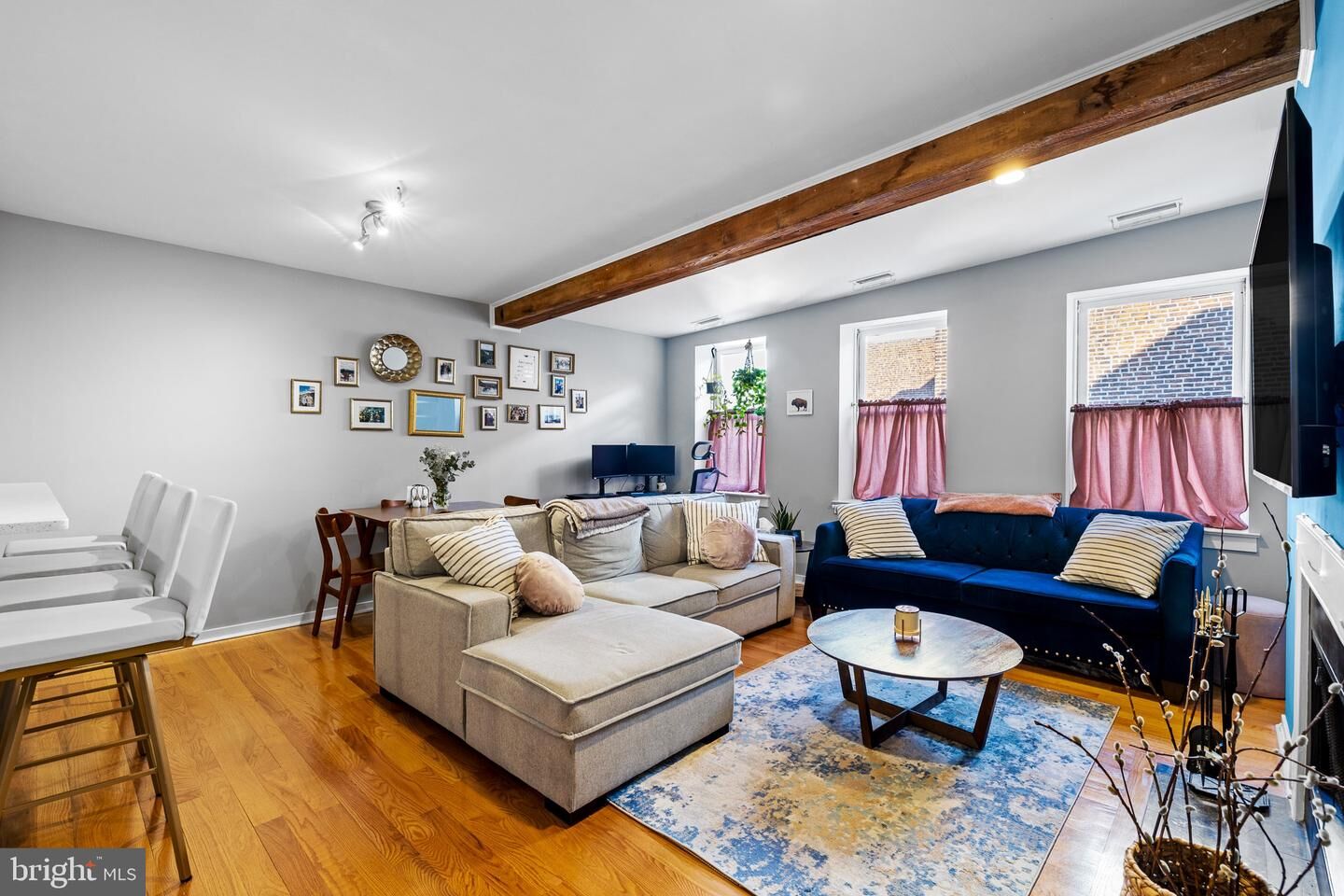 Property Photo: 12 S Letitia Street 16 505 PA 19106