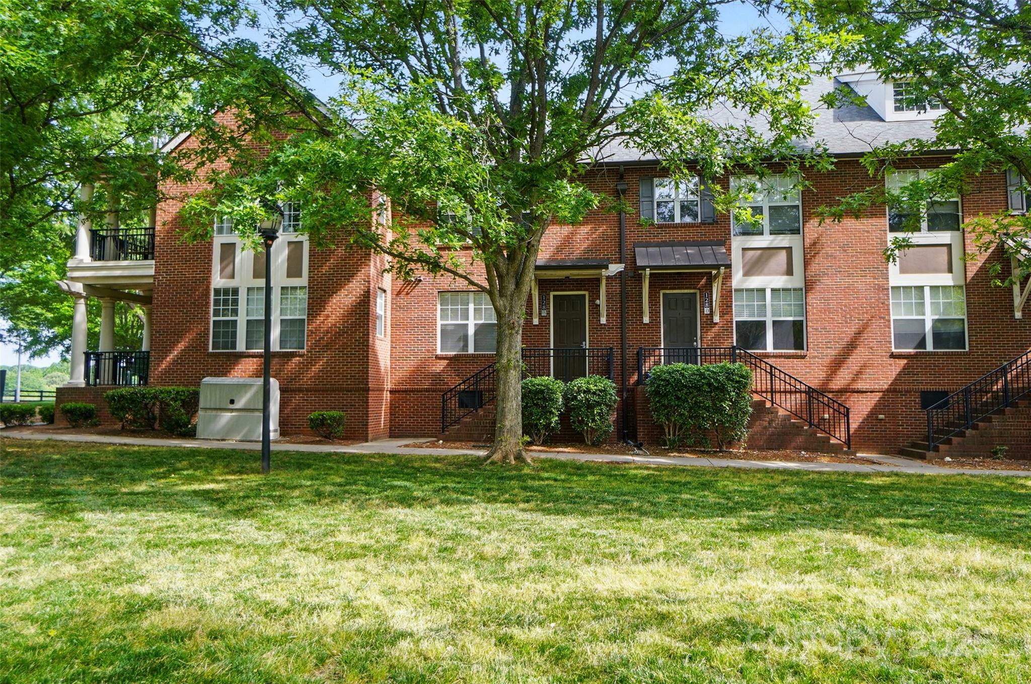 Property Photo: 128 Steinbeck Way E NC 28117