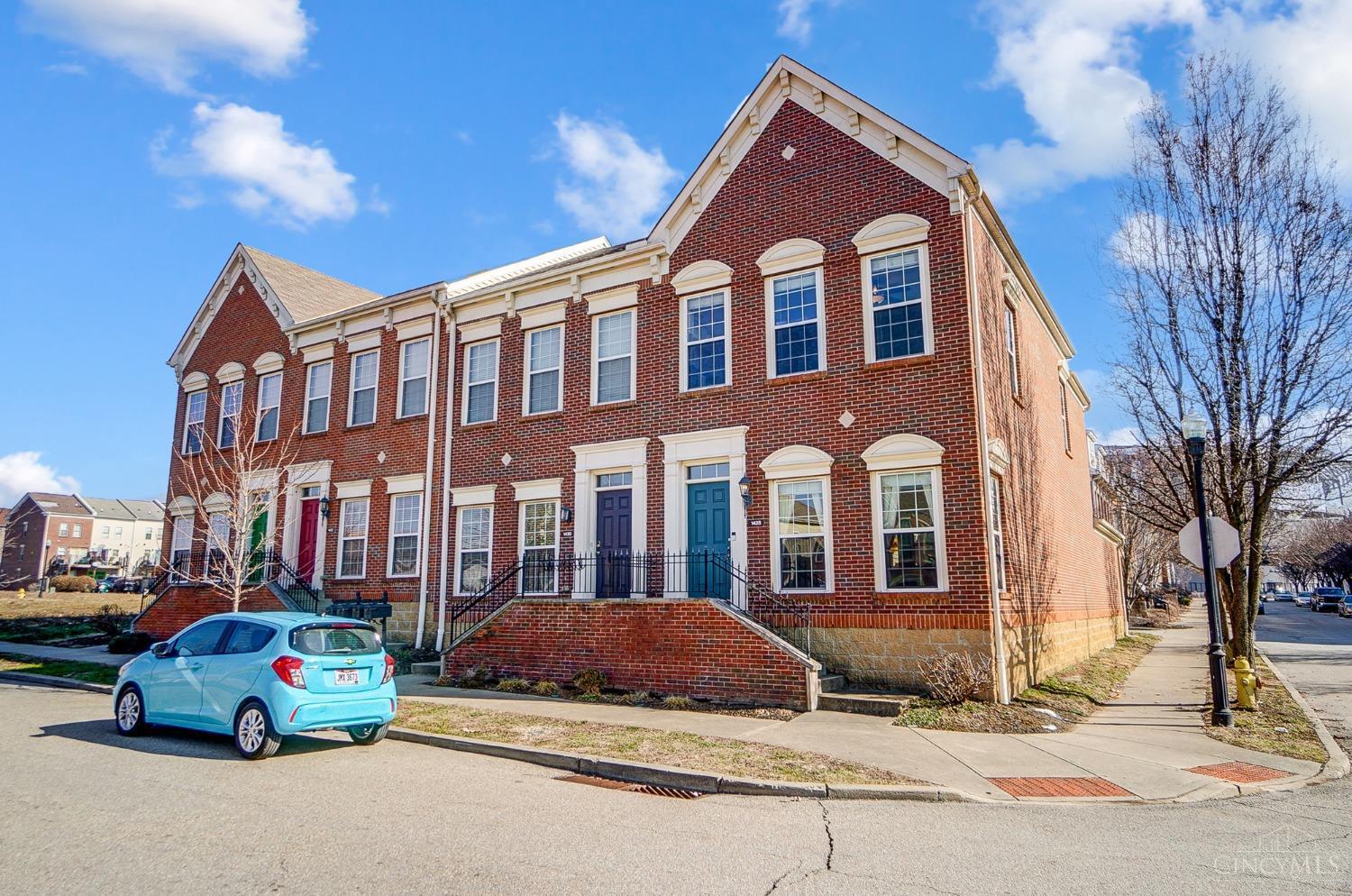 Property Photo: 1428 Laurel Park Drive OH 45214