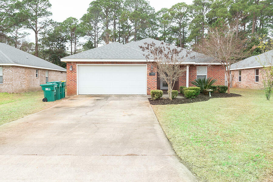 Property Photo:  101 Green Drive  FL 32569 