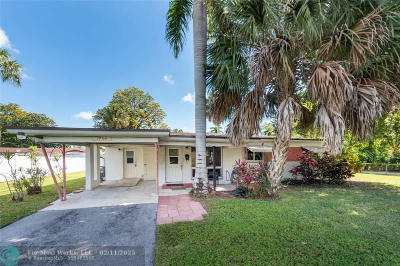 Property Photo:  1754 SW 30th Ter  FL 33312 