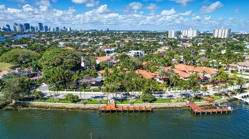 Property Photo:  815 Idlewyld Dr  FL 33301 