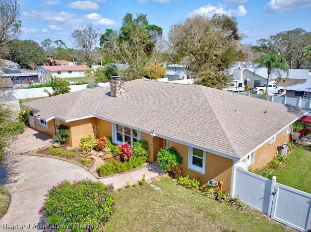 Property Photo: 4012 Abernathy Avenue FL 33875
