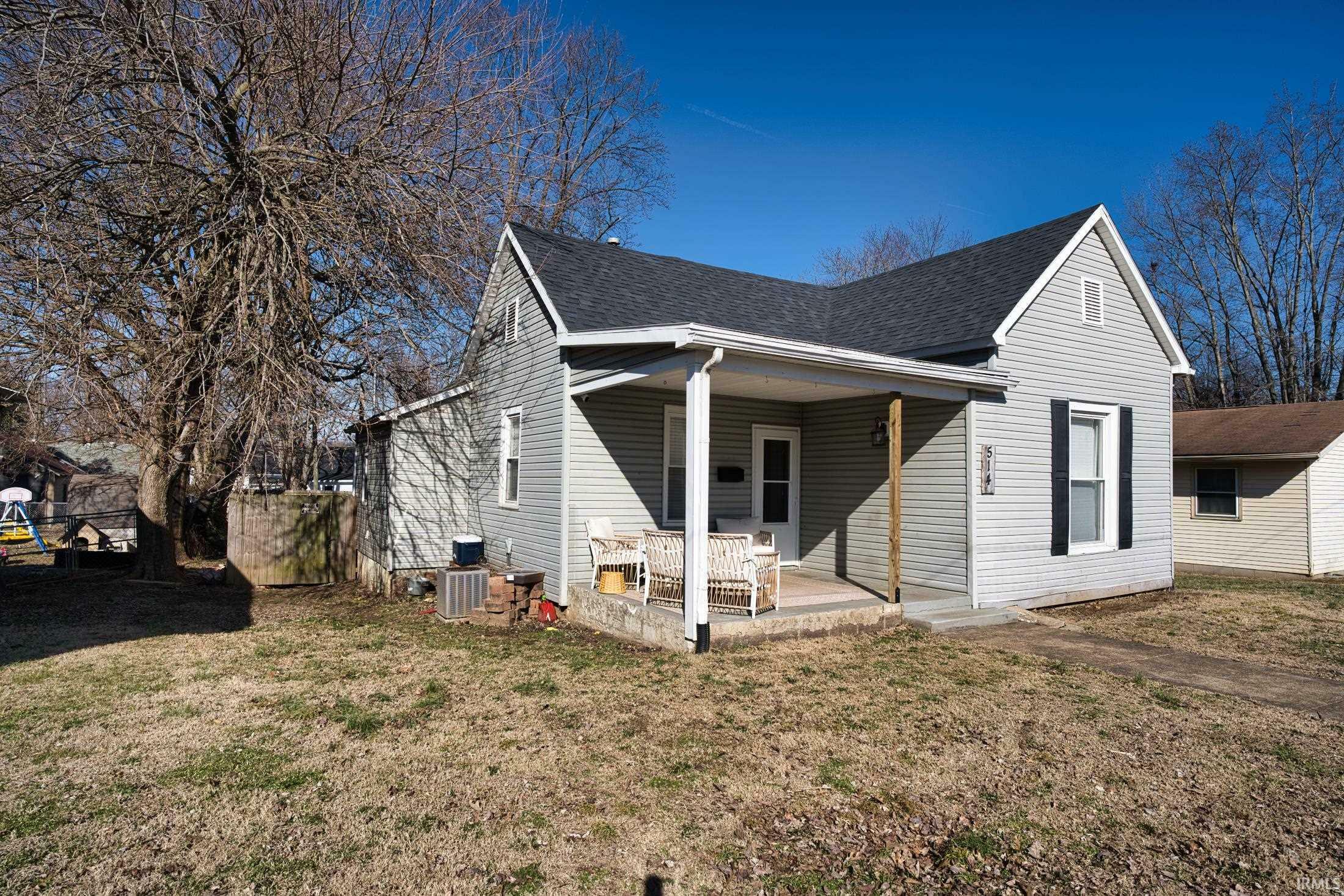 Property Photo:  514 E Maple Street  IN 47601 