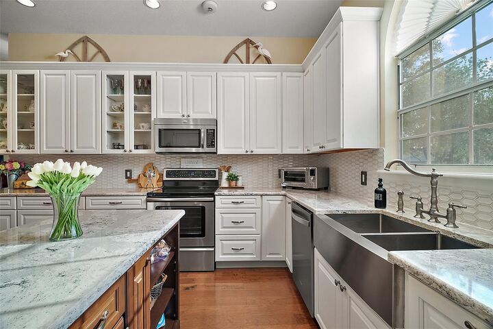Property Photo: 19215 Park Place Boulevard FL 32736