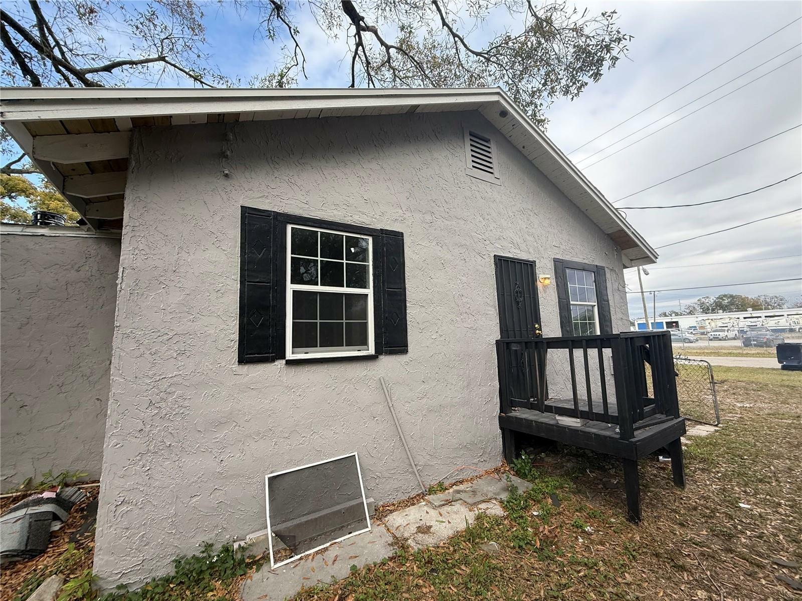 Property Photo:  2516 N 56th Street  FL 33619 