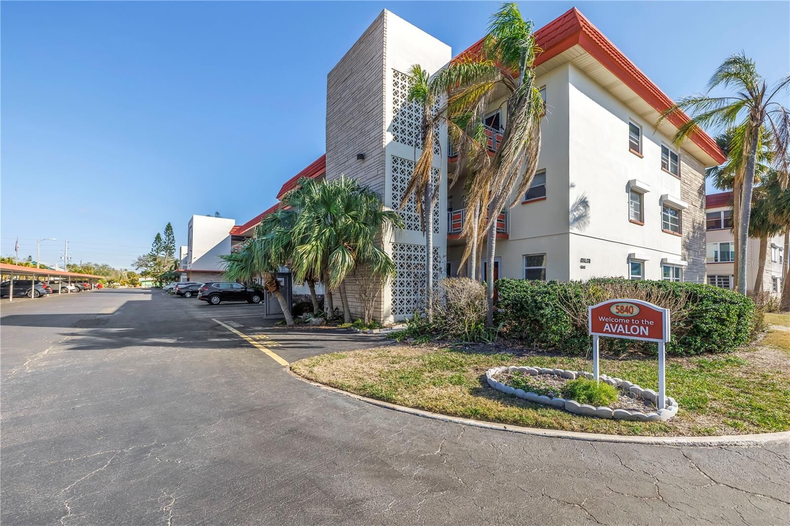 Property Photo:  5840 30th Avenue S 208  FL 33707 