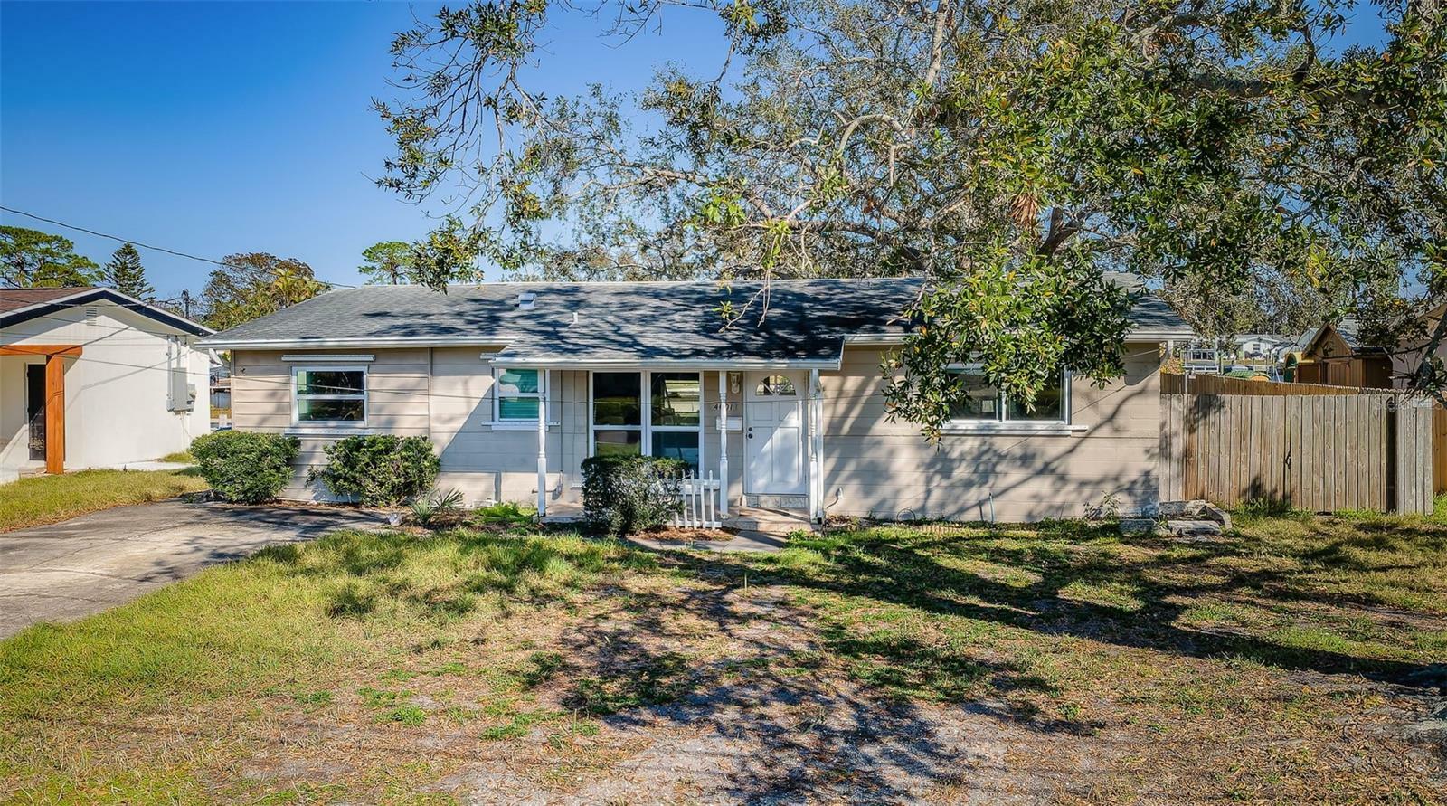 Property Photo:  4601 Carson Street NE  FL 33703 