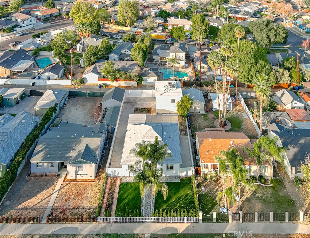 Property Photo:  22131 Victory Boulevard  CA 91303 