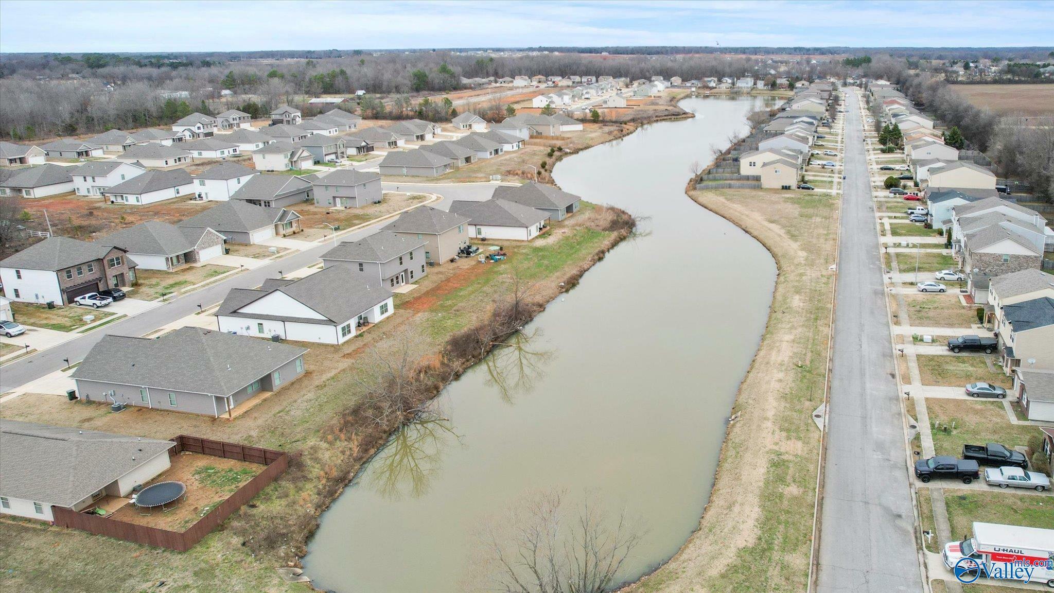 Property Photo: 256 Bermuda Lakes Drive AL 35759