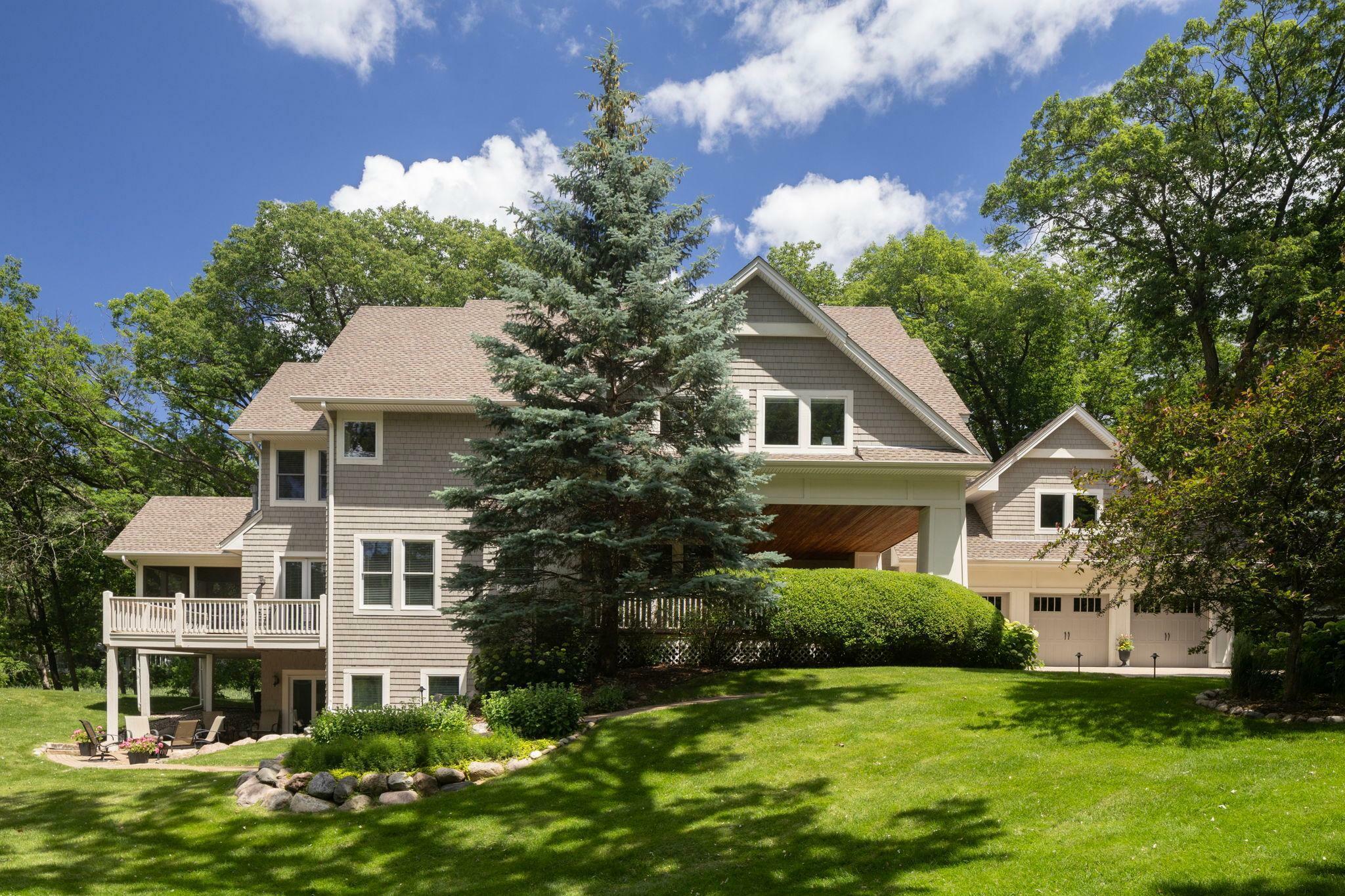Property Photo: 11636 Timberline Road MN 55305