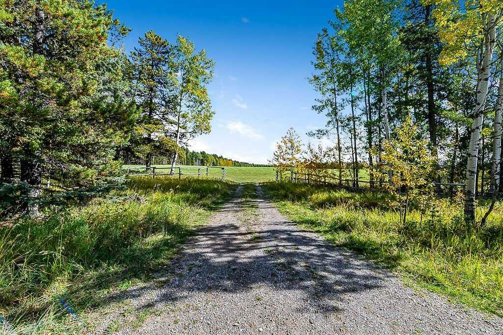 Property Photo:  336 Street W  AB T0L 1W0 