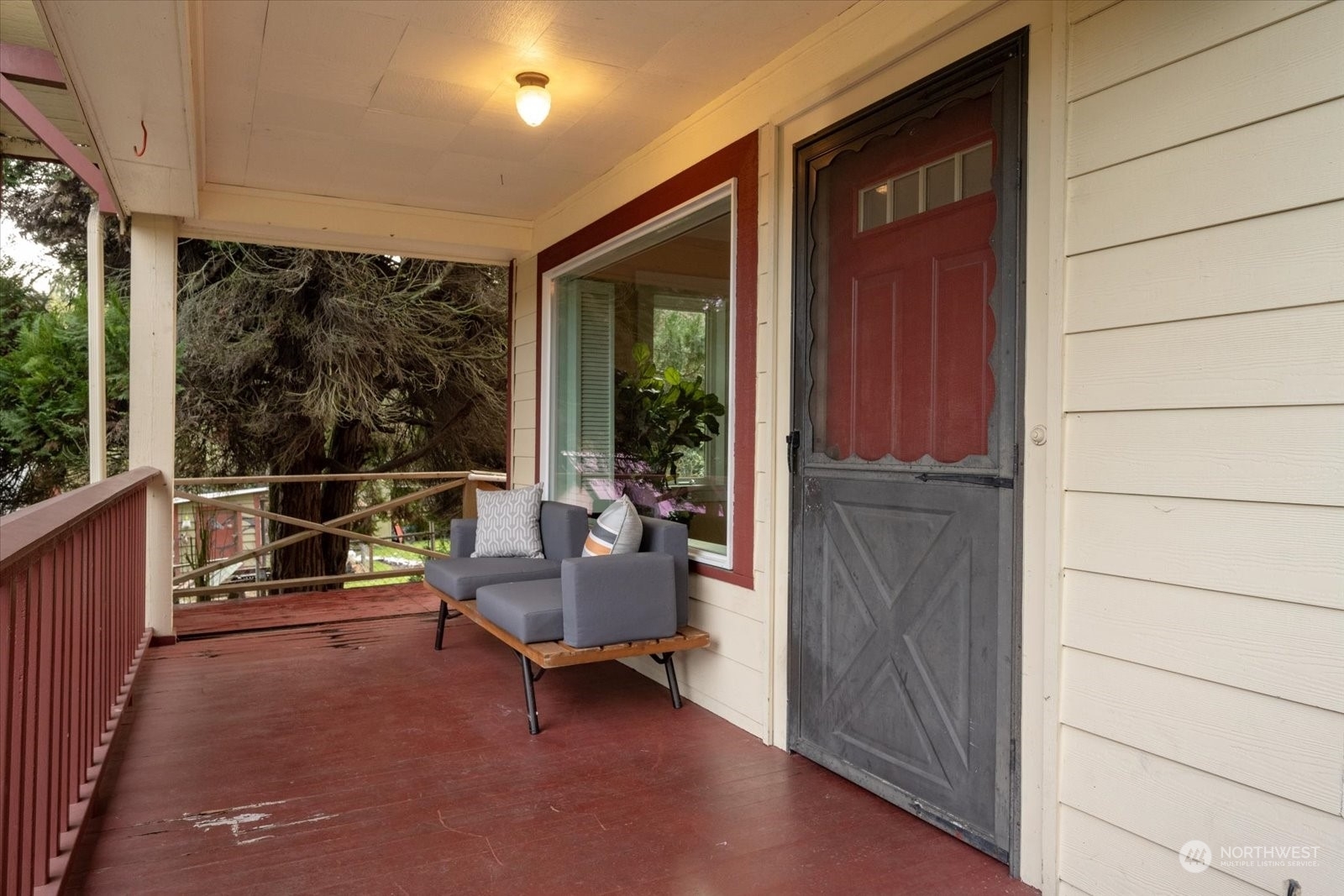 Property Photo:  13212  40th Avenue S  WA 98168 