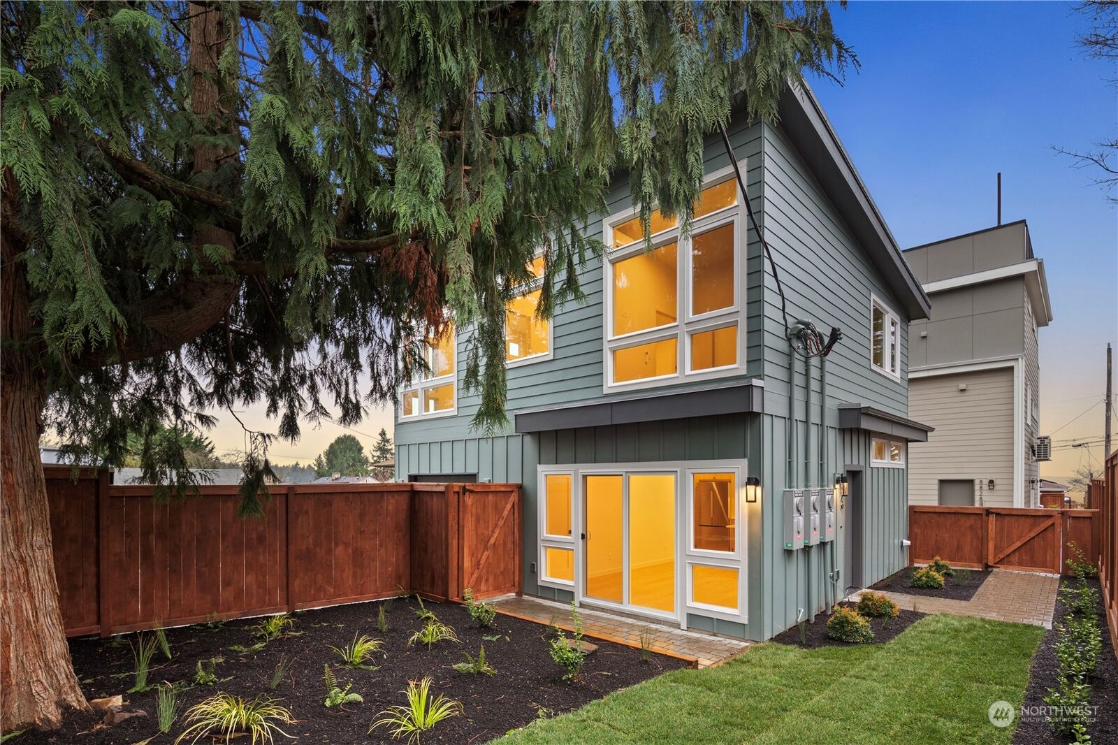 Property Photo:  8826  38th Avenue SW  WA 98126 