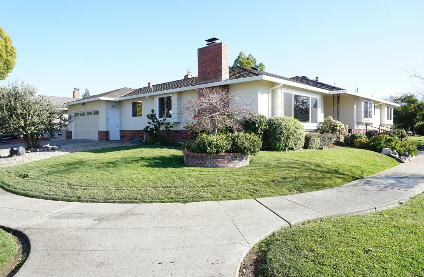 Property Photo:  1118 Runnymede Drive  CA 95117 