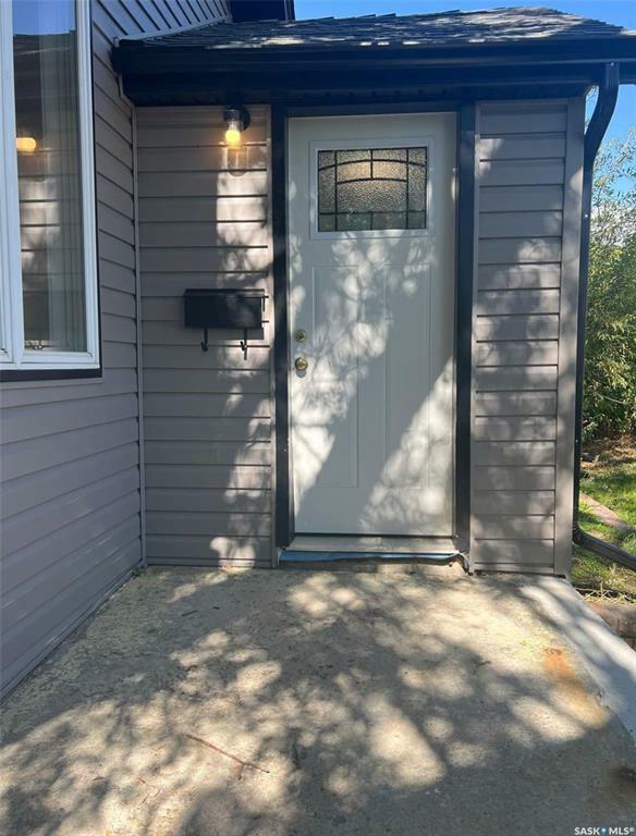 Photo de la propriété:  448 1st Avenue NE  SK S9H 2B6 