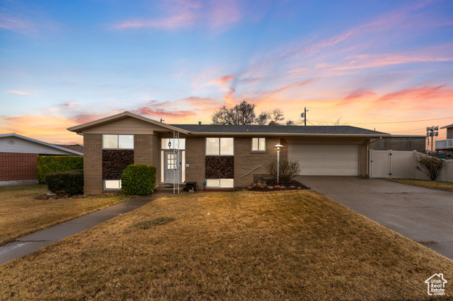 Property Photo:  3475 S Oquirlane St  UT 84044 