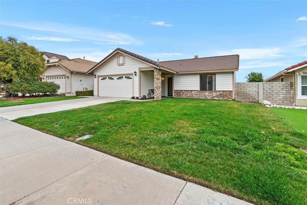 39692 Wild Flower Drive  Murrieta CA 92563 photo