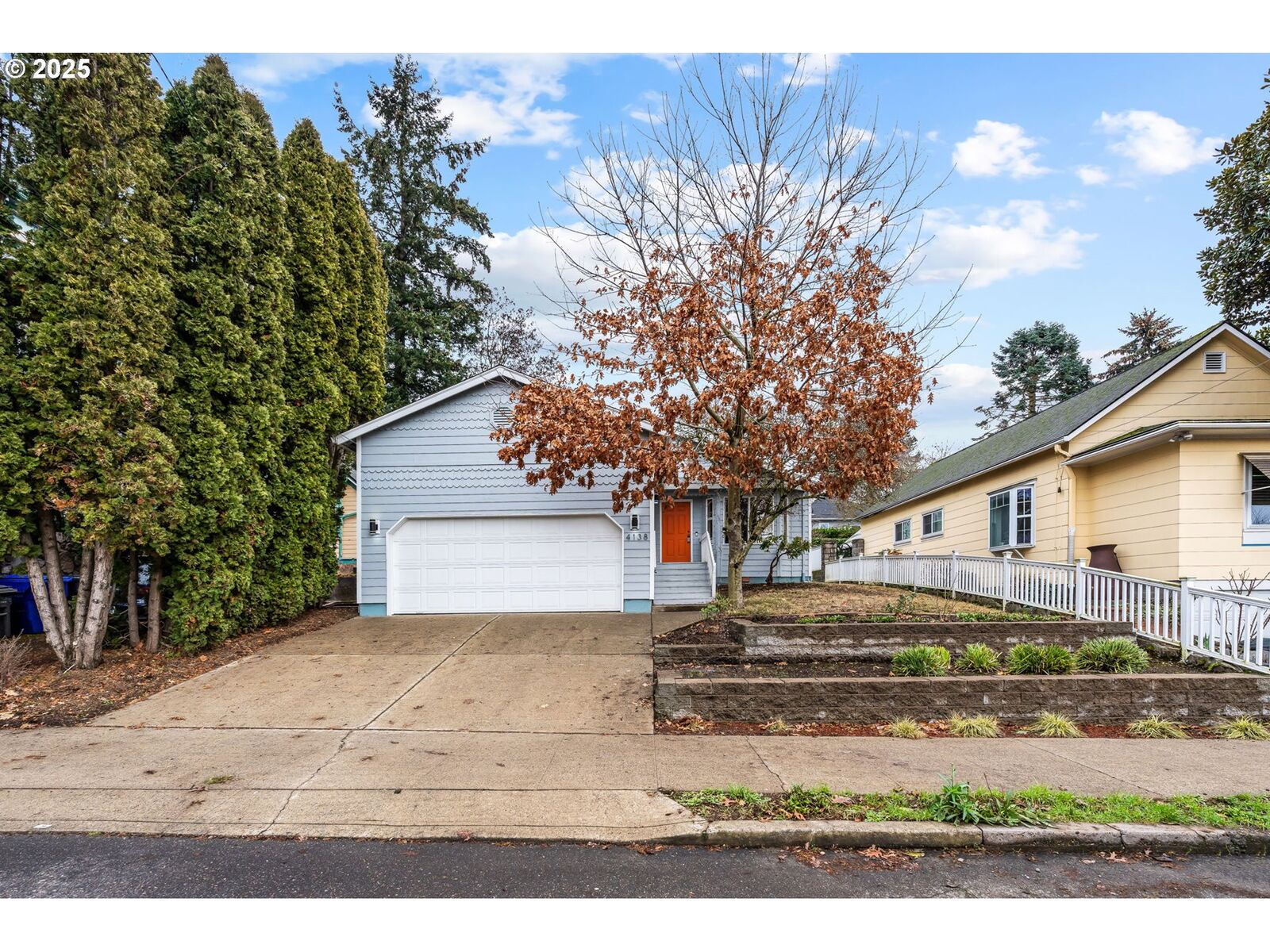 Property Photo:  4138 SE 28th Ave  OR 97202 