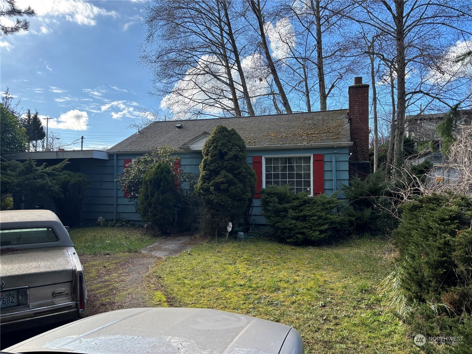Property Photo: 9641 12th Avenue SW WA 98106