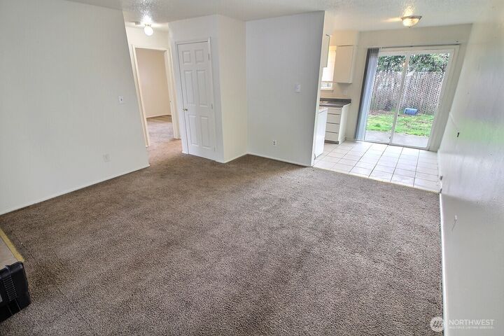 Property Photo:  2601  D Street SE  WA 98002 