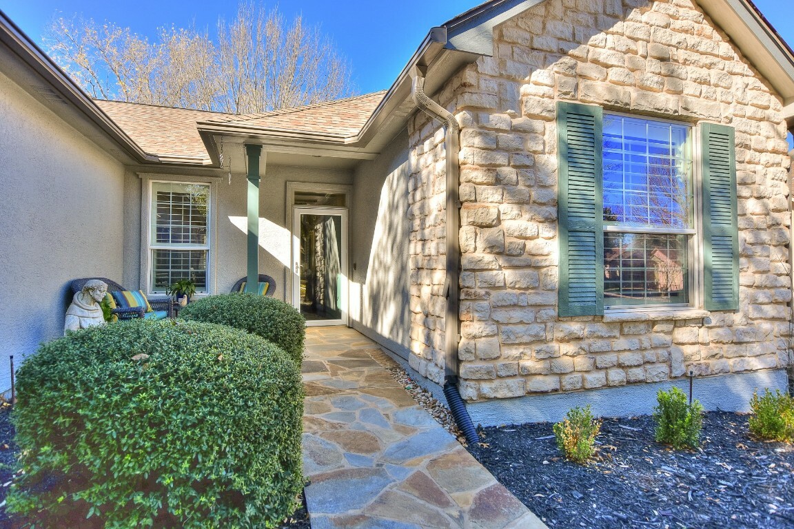 Property Photo:  104 Grapevine Lane  TX 78633 