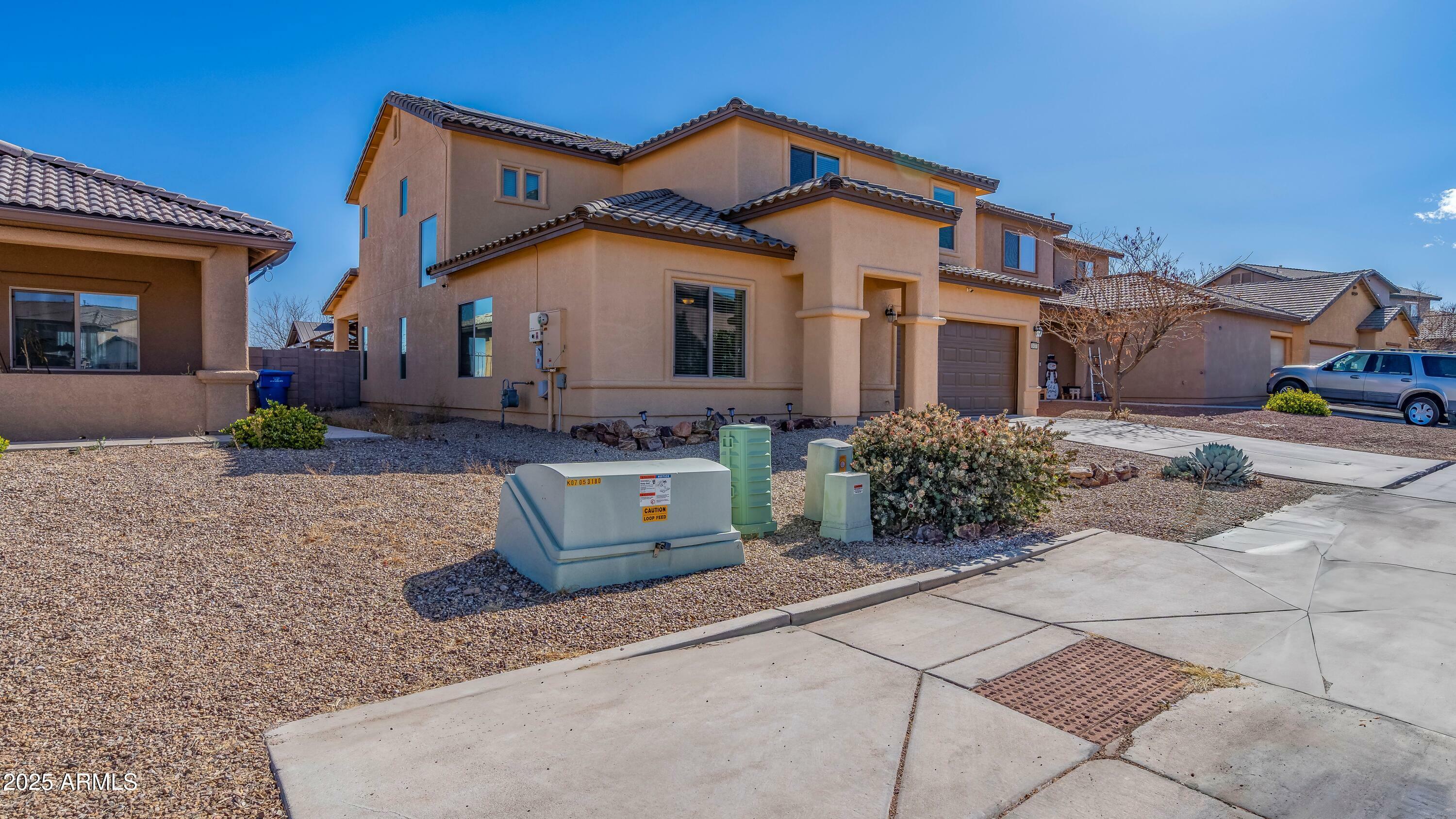 Property Photo:  1437 Paso Robles Avenue  AZ 85635 