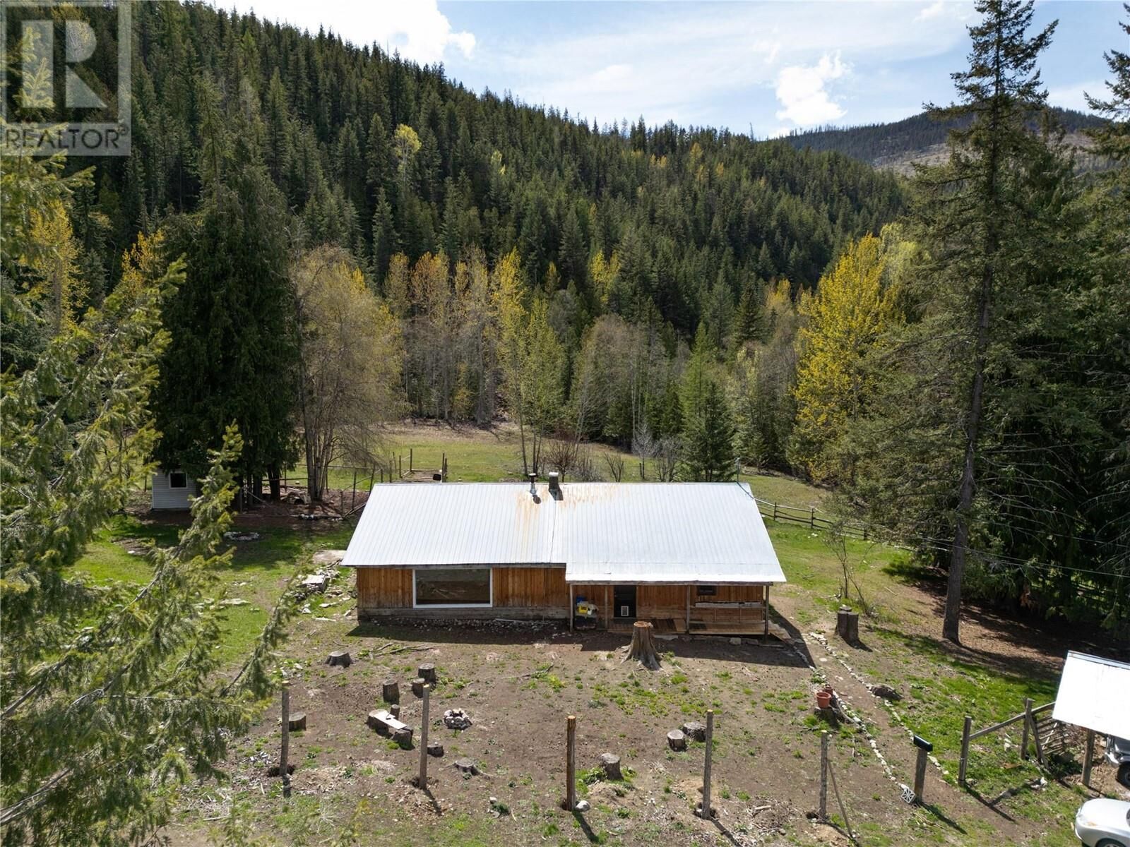 Property Photo: 1538 Creighton Valley Road BC V0E 2G1