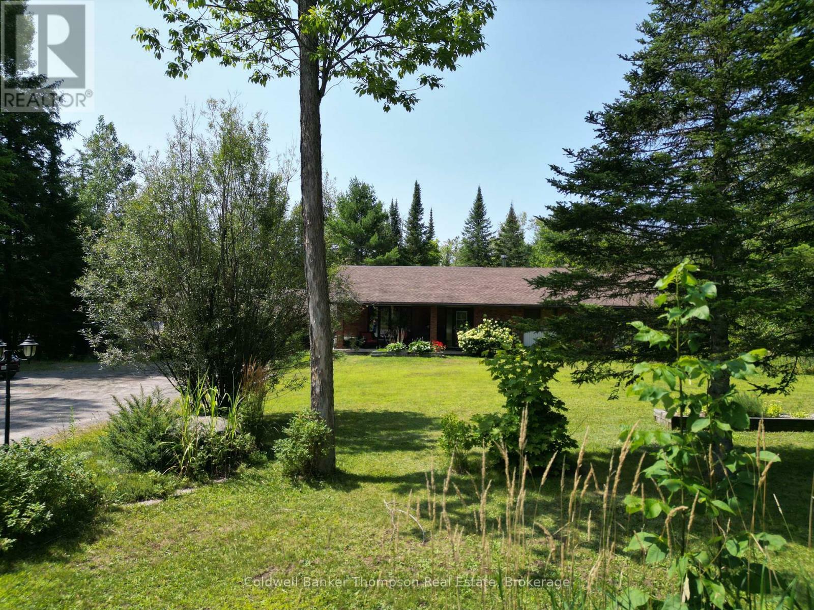 Photo de la propriété:  2551 Brunel Road  ON P1H 2J3 