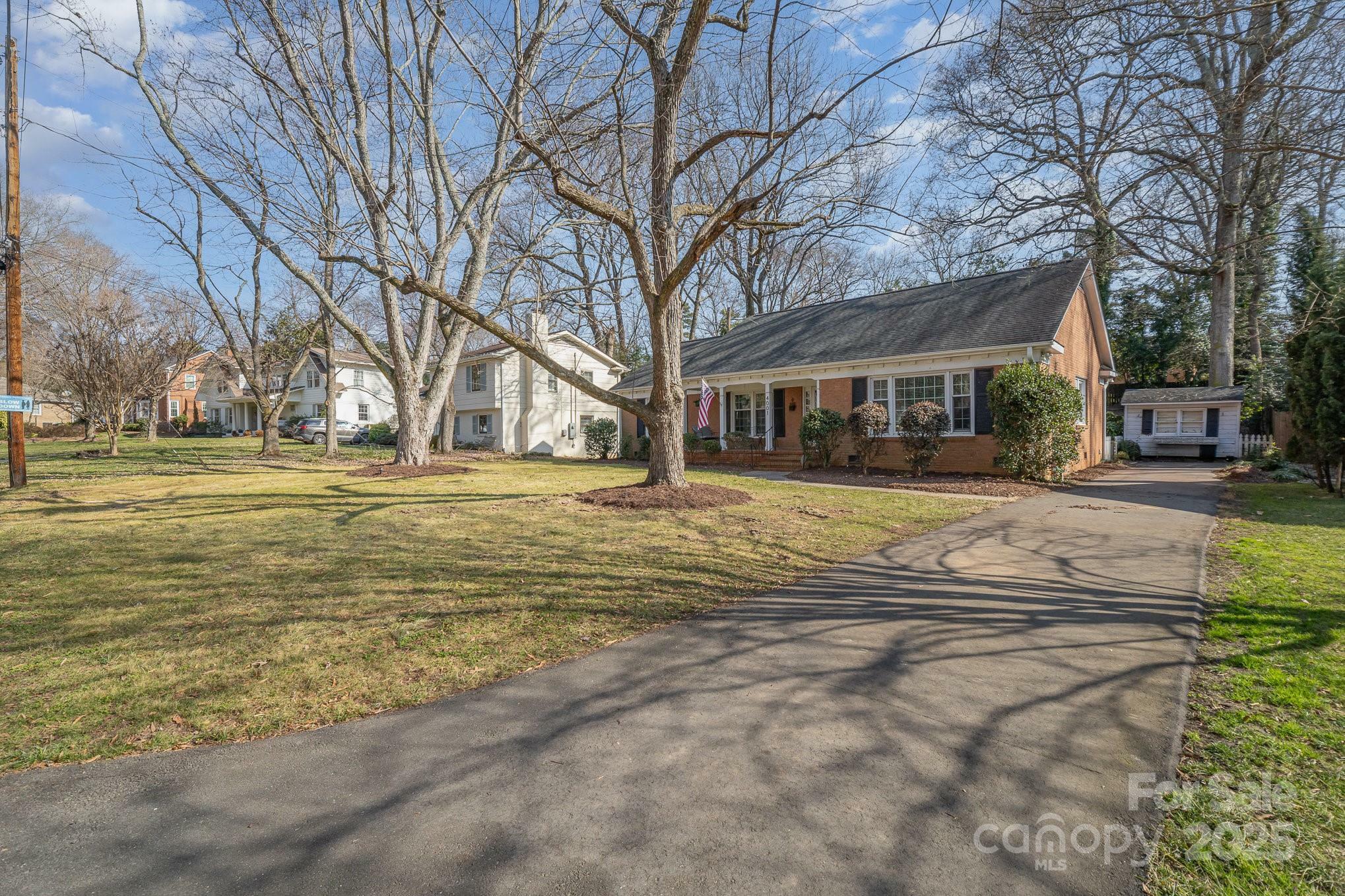 Property Photo:  4001 Glenfall Avenue  NC 28210 