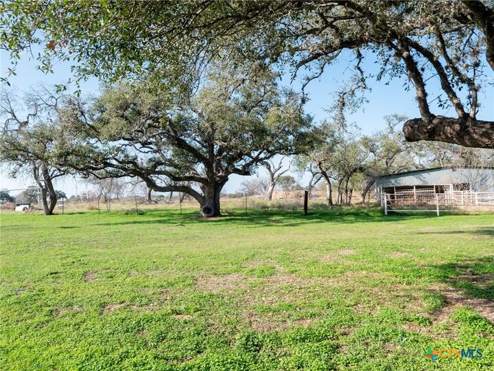 Property Photo: 2419 US Highway 87 Highway TX 77954