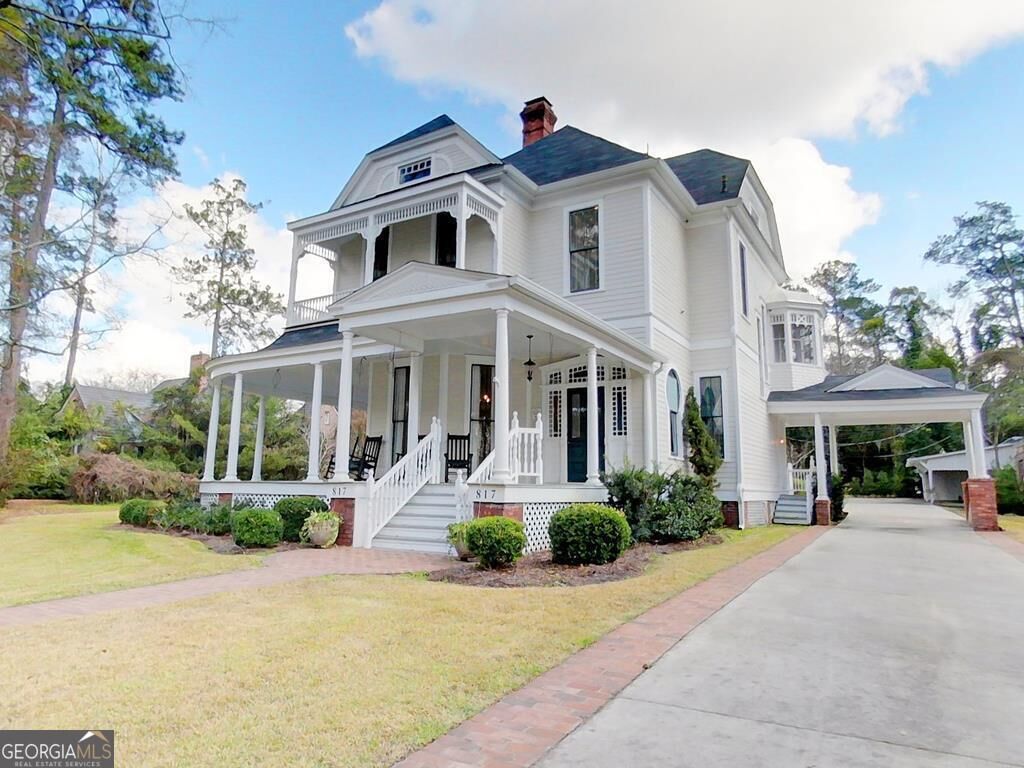 Property Photo:  817 S Hansell Street  GA 31792 