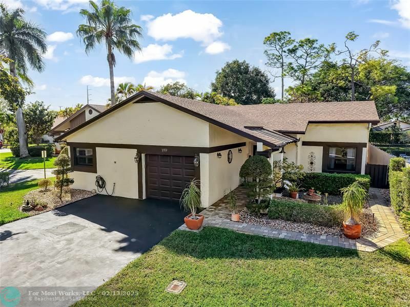 Property Photo:  8930 Old Pine Rd  FL 33433 