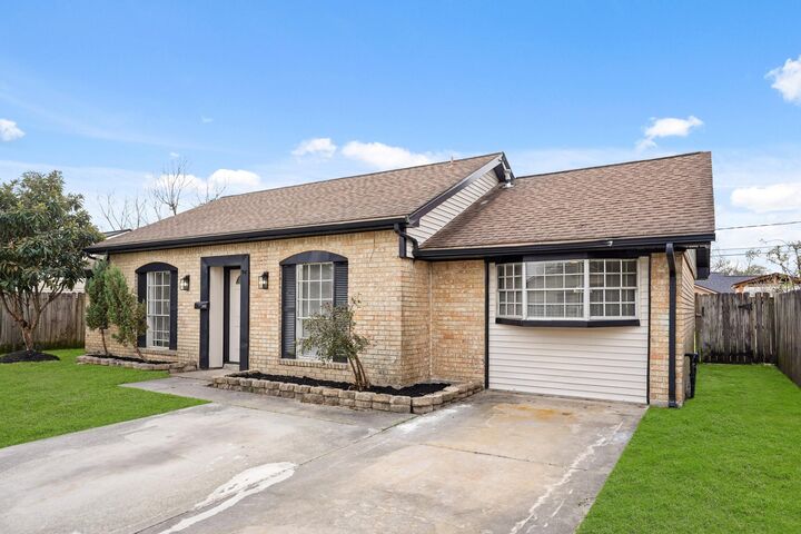 Property Photo:  9231 Cobbleshire Drive  TX 77037 
