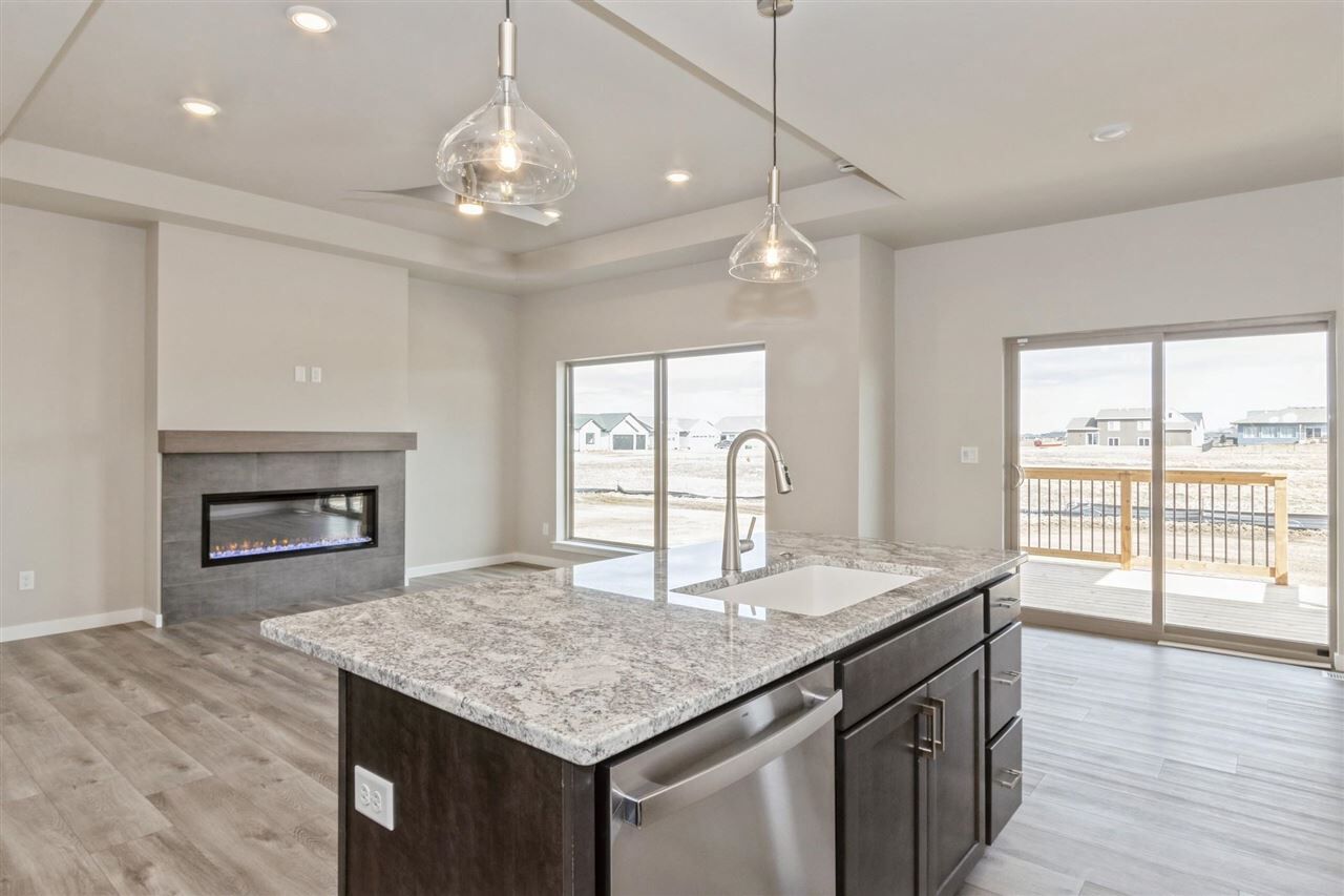 Property Photo:  745 Kohl Drive  IA 52317 