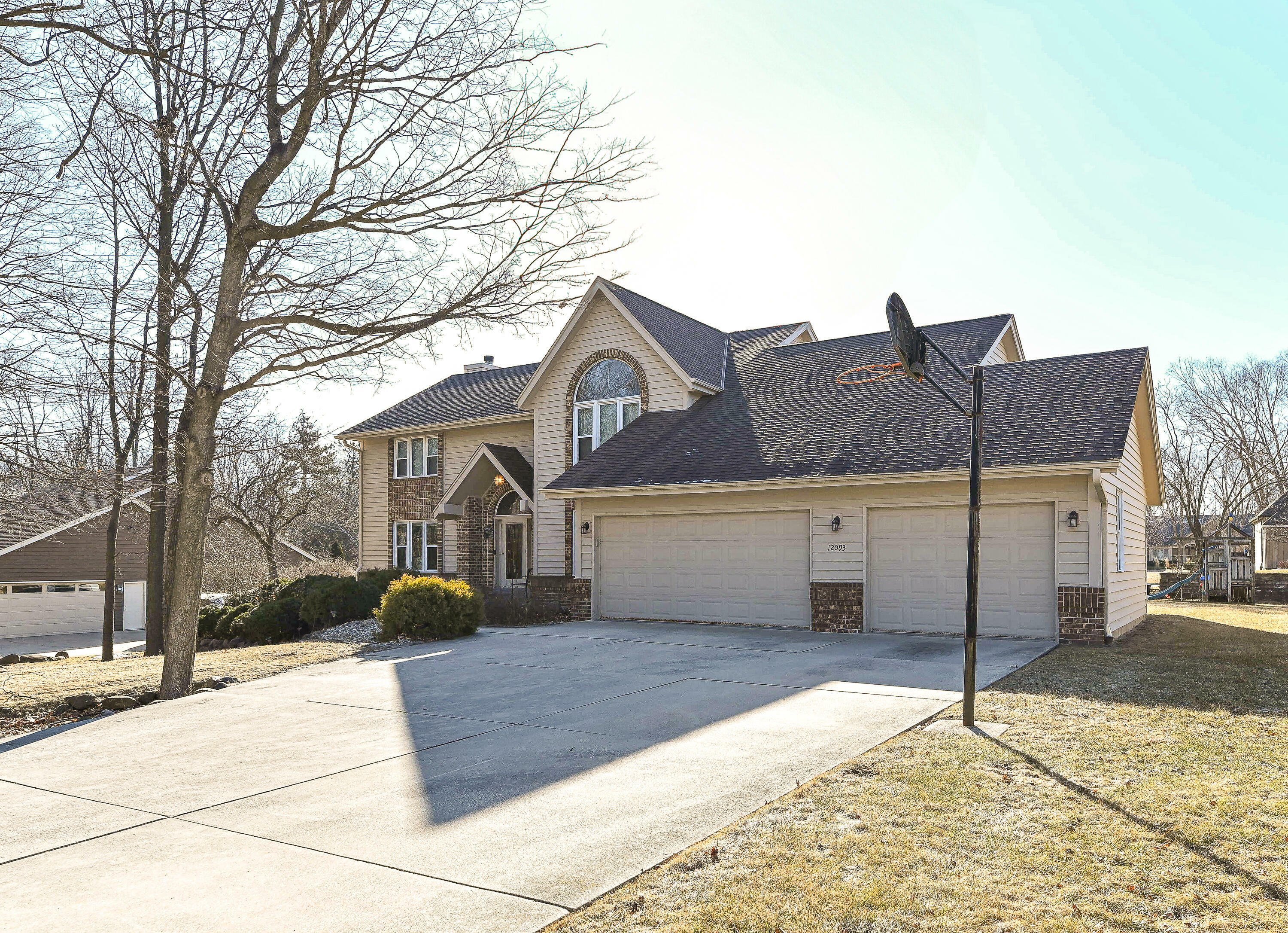 Property Photo:  12093 W Morgan Oak Dr  WI 53228 