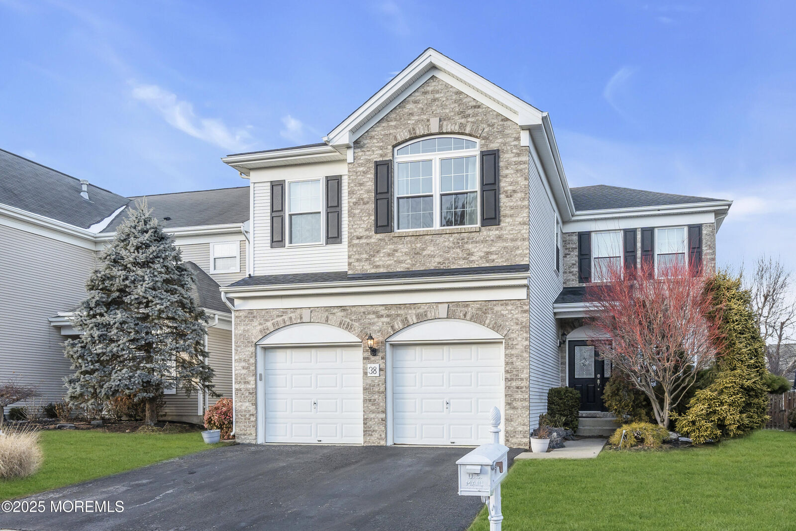 Property Photo:  38 Turnberry Drive  NJ 07726 