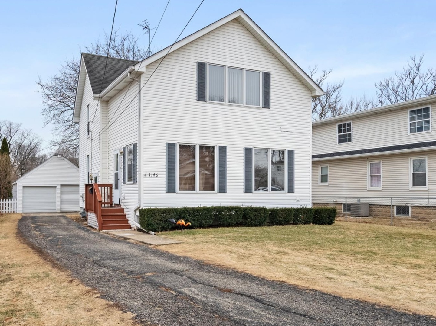 Property Photo:  1146 McDonald Avenue  IL 60506 