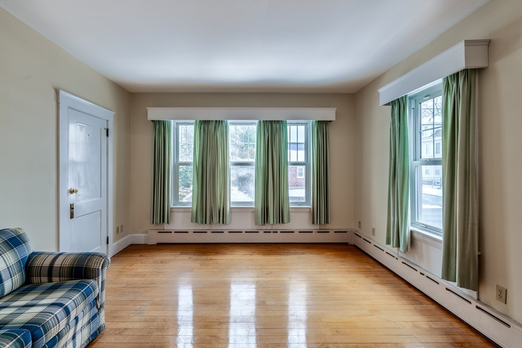 Property Photo:  265 Boylston St 1  MA 02301 