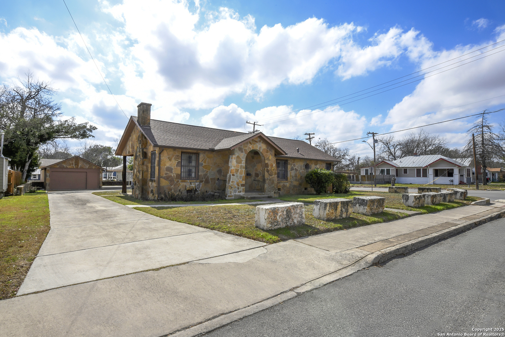 2106 Steves Ave  San Antonio TX 78210 photo