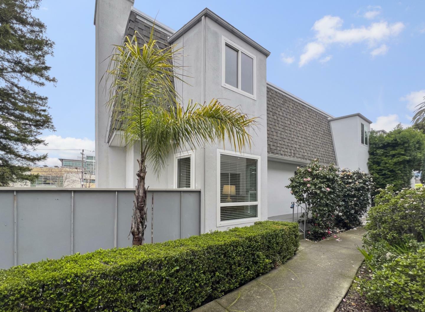 Property Photo:  796 Arguello Street 104  CA 94063 