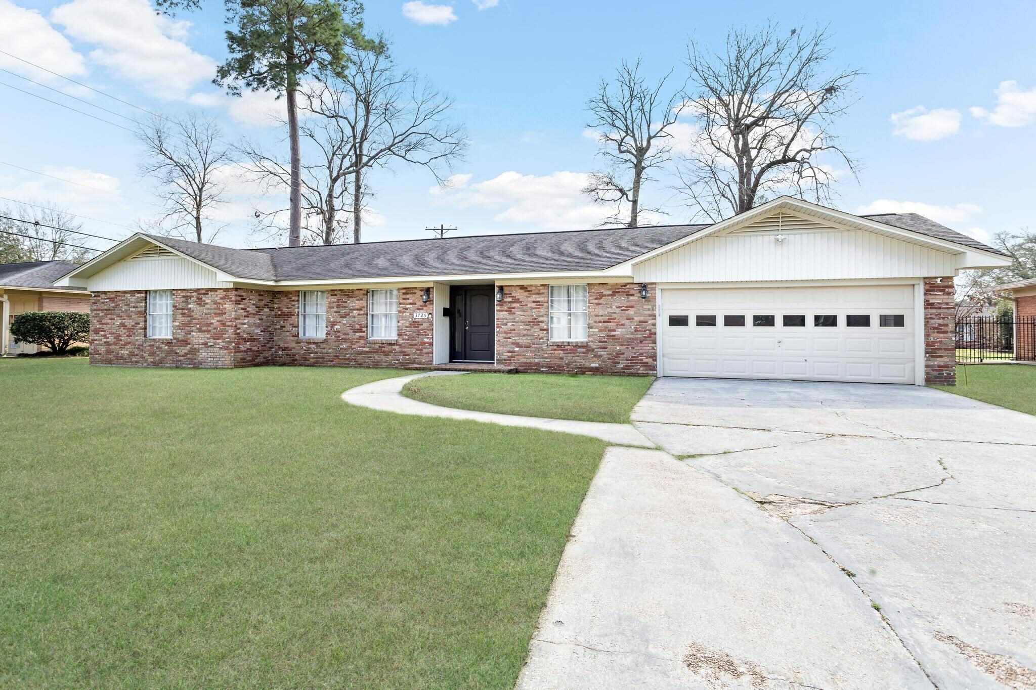 Property Photo: 3725 Wheat Dr TX 77706
