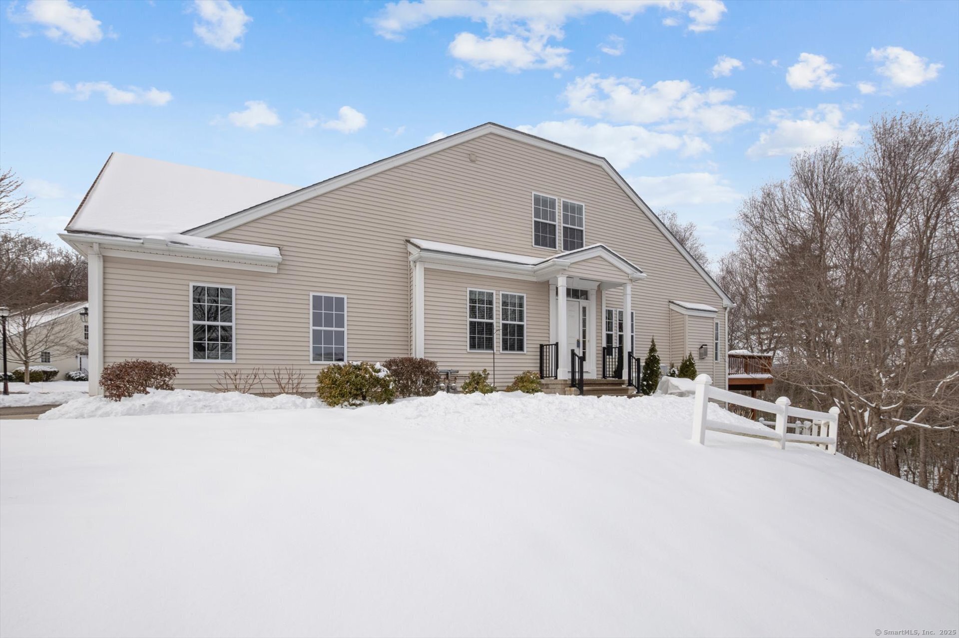 Property Photo:  12 Bridle Path 12  CT 06019 