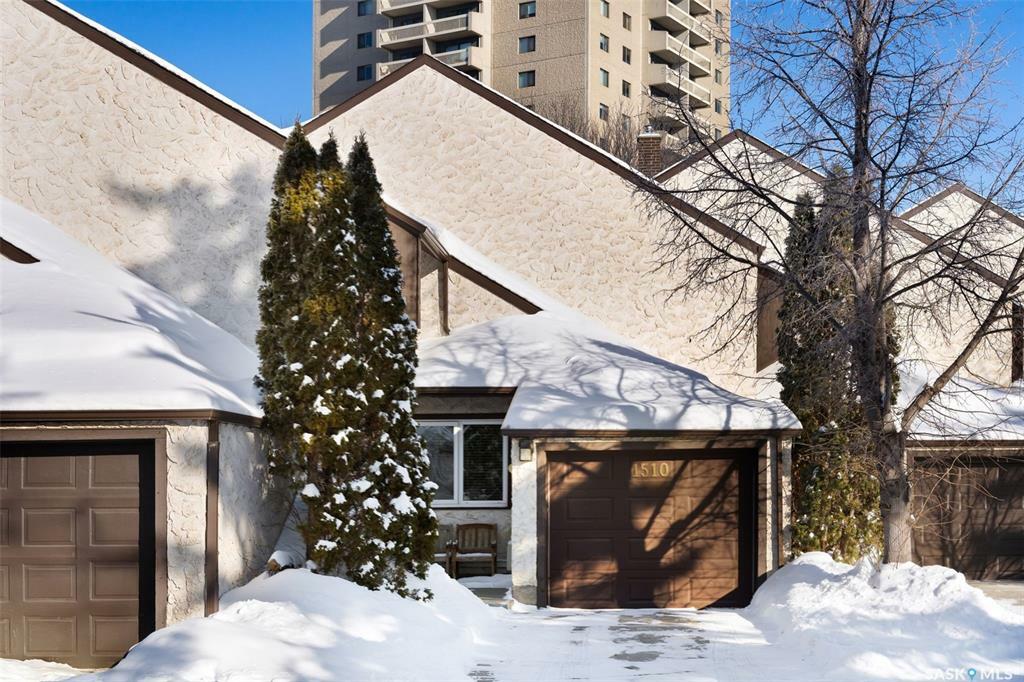 Property Photo:  1510 Jubilee Avenue  SK S4S 3T3 