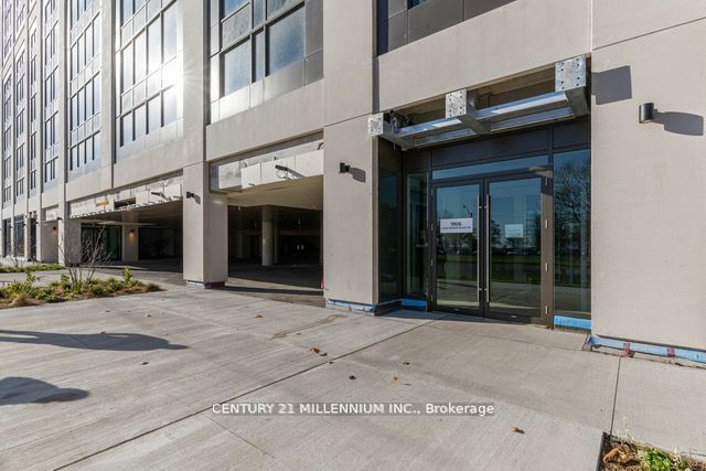 Property Photo:  1926 Lakeshore Blvd 3009  ON M6S 1A1 