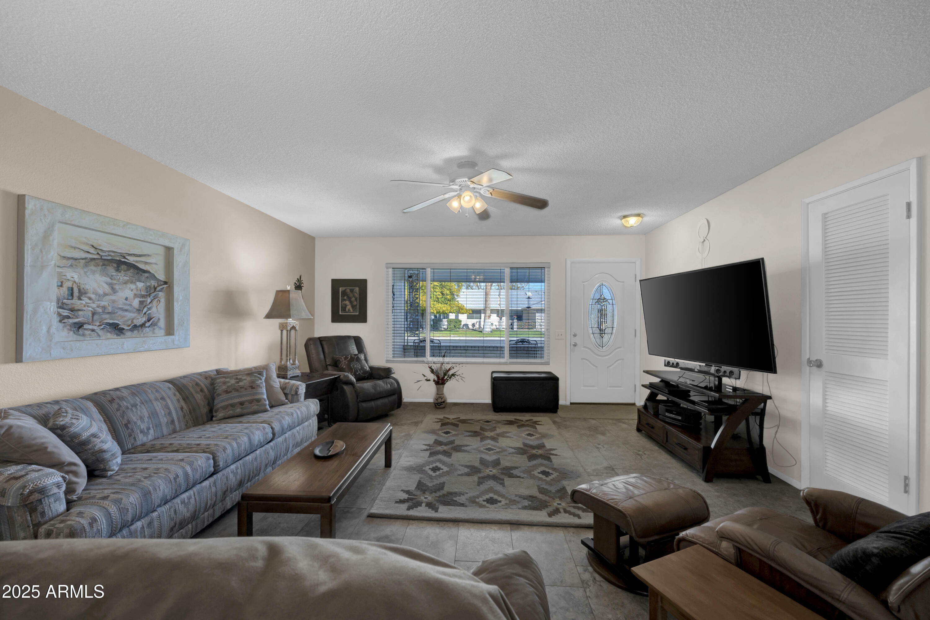 Property Photo: 10019 W Shasta Drive AZ 85351
