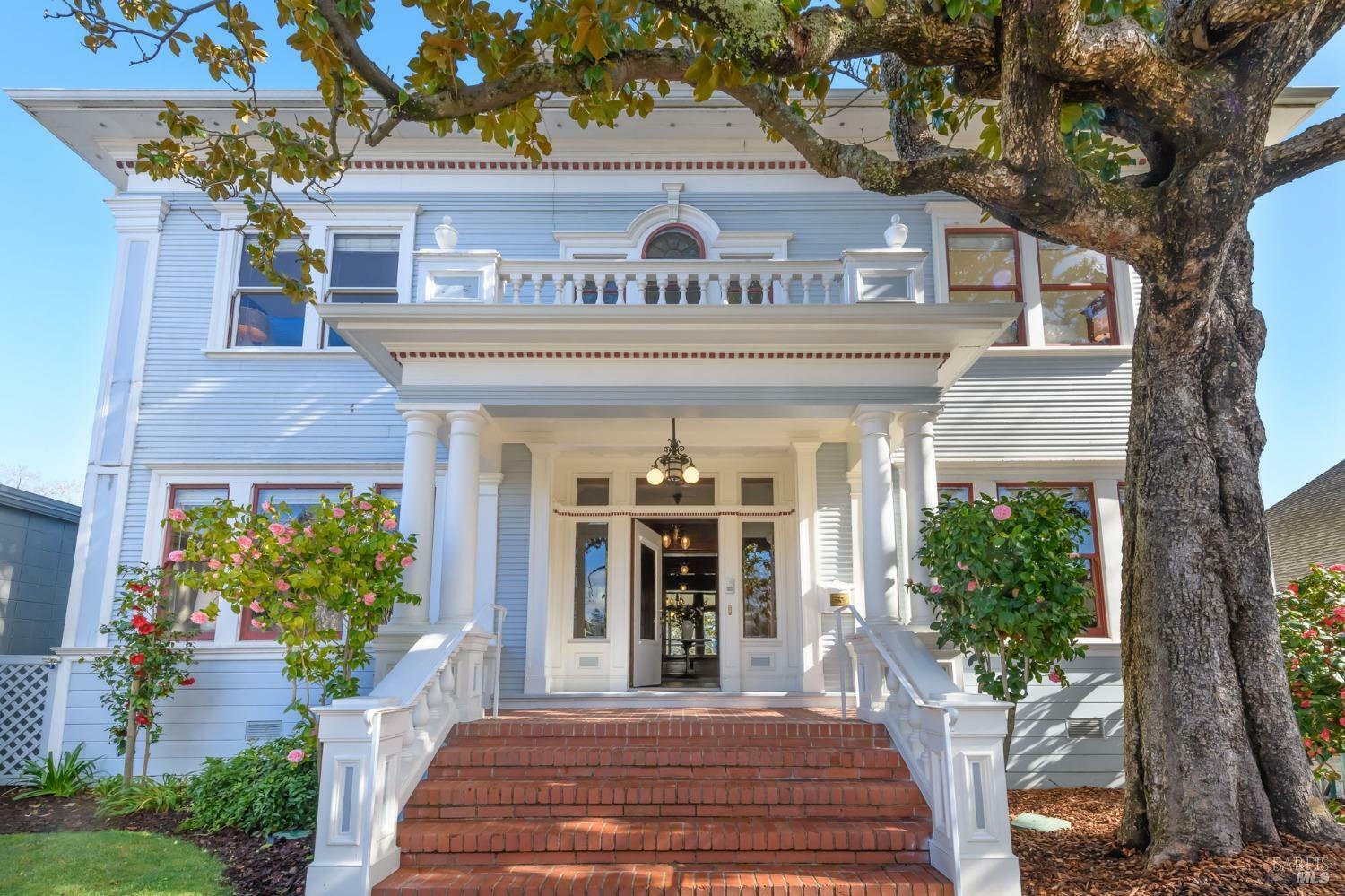 Property Photo: 8 10 Keller Street CA 94952